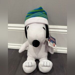 NWT Peanuts Snoopy Christmas Plush with Red Scarf-Charlie Brown